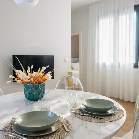 Altamarea Panoramic Privilege Apartment *